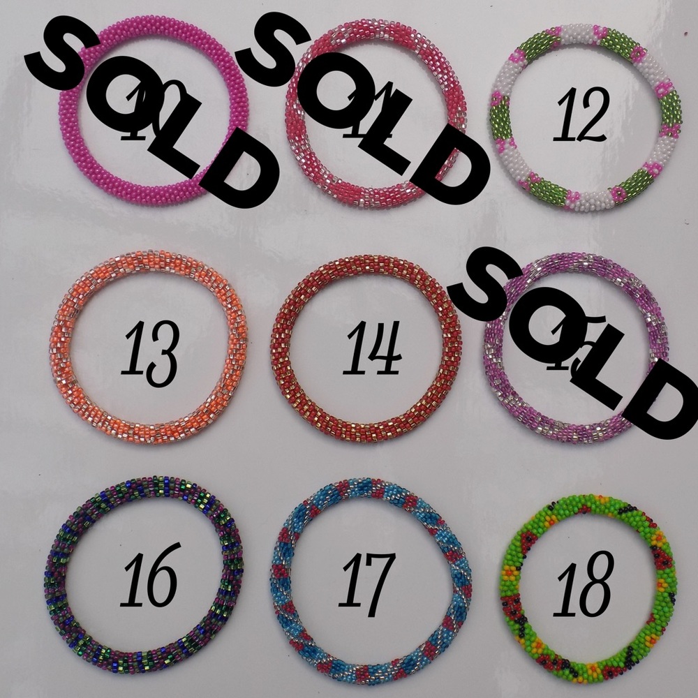 assorted slip-on beaded bracelets - Picture 4 of 8